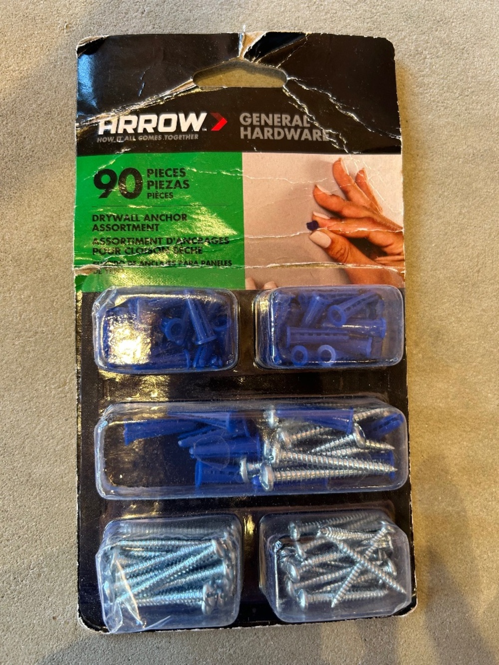 Arrow 90 pc drywall anchor assortment